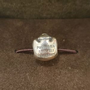 PANDORA Winnie-the-Pooh Portrait Charm